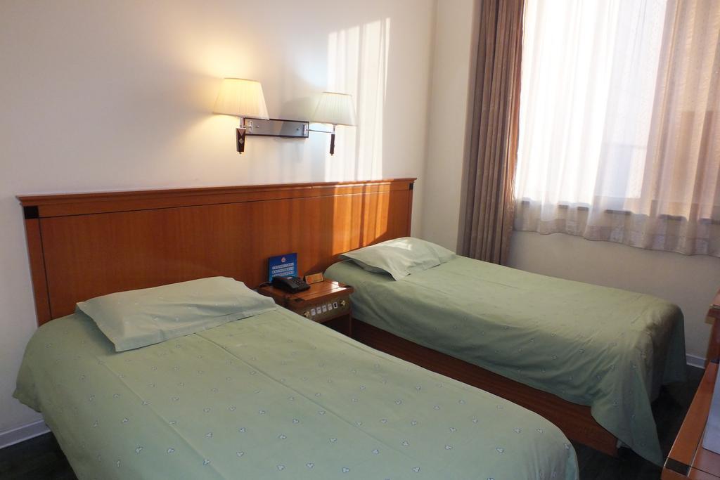 Beijing Fuxing Holiday Hotel חדר תמונה