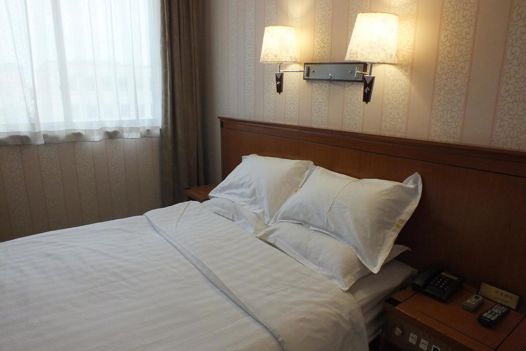 Beijing Fuxing Holiday Hotel מראה חיצוני תמונה