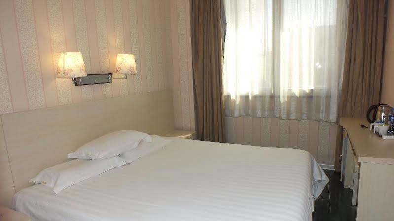 Beijing Fuxing Holiday Hotel מראה חיצוני תמונה